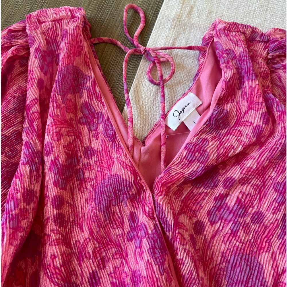 NWOT japana hot pink floral top size large Barbie mean girls 💕💓💫(A)